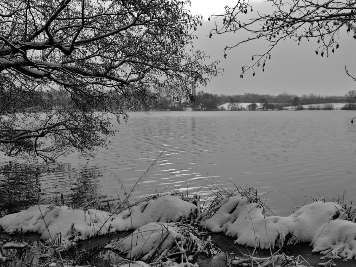 Flat In Eutin On The Kleiner Eutiner See Lake Exterior photo