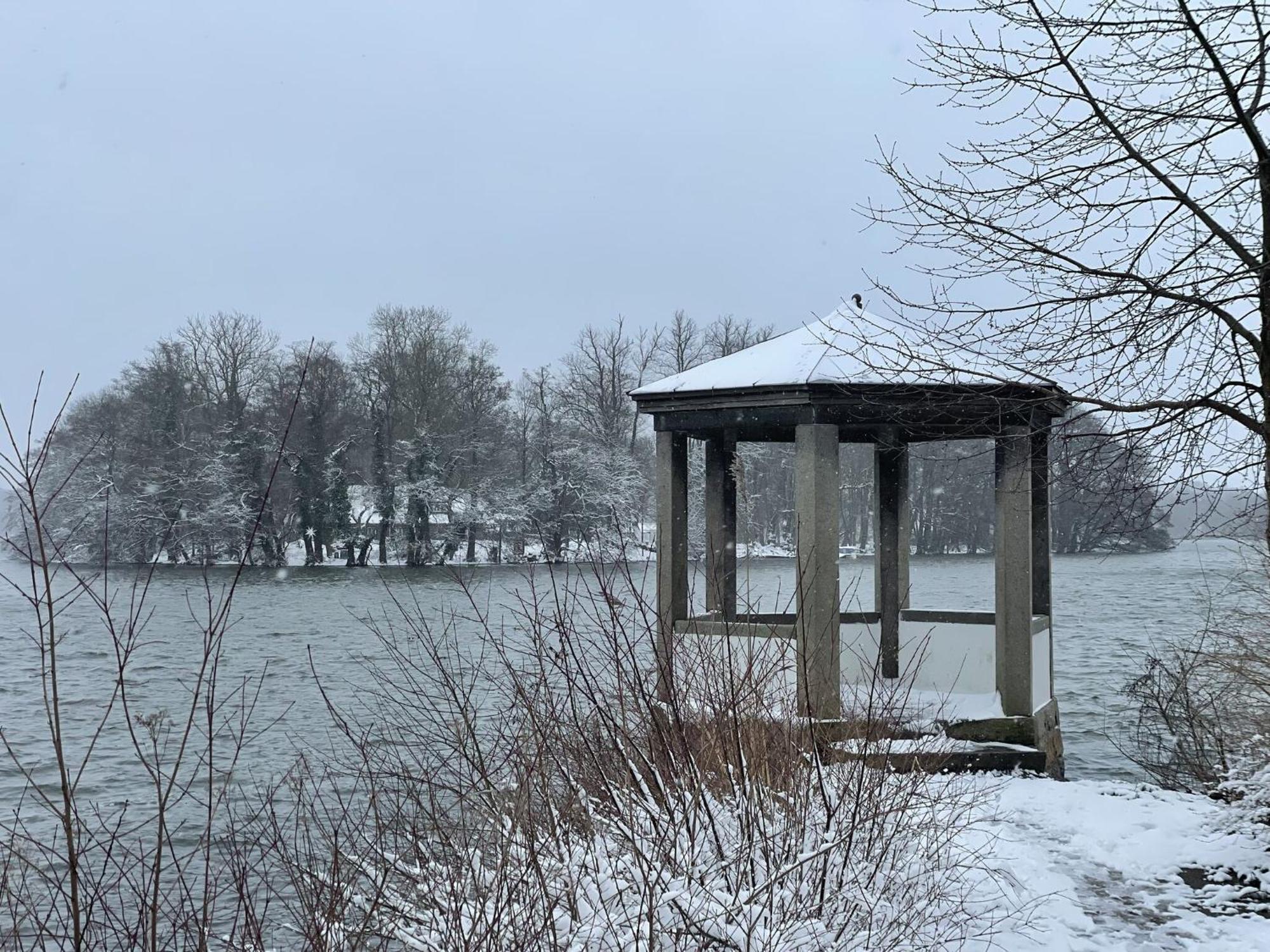 Flat In Eutin On The Kleiner Eutiner See Lake Exterior photo